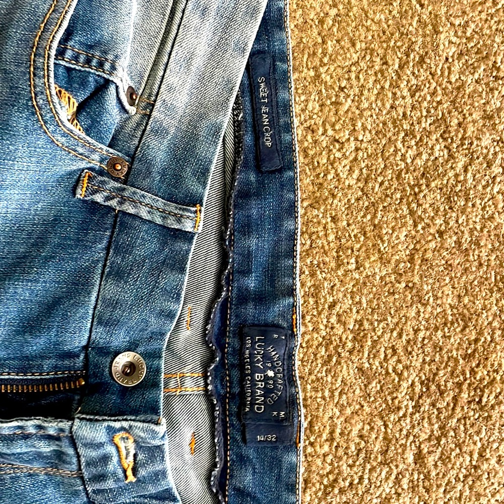 Lucky Brand cropped jeans